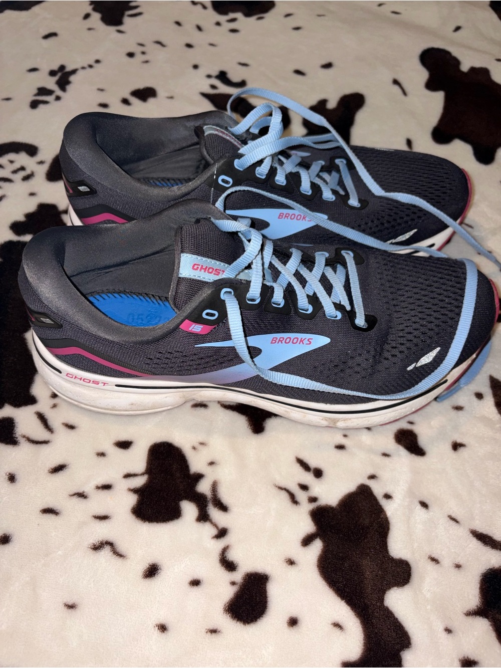 Brooks Ghost Women's Running Shoes - Gray with Light Blue and Pink Accents